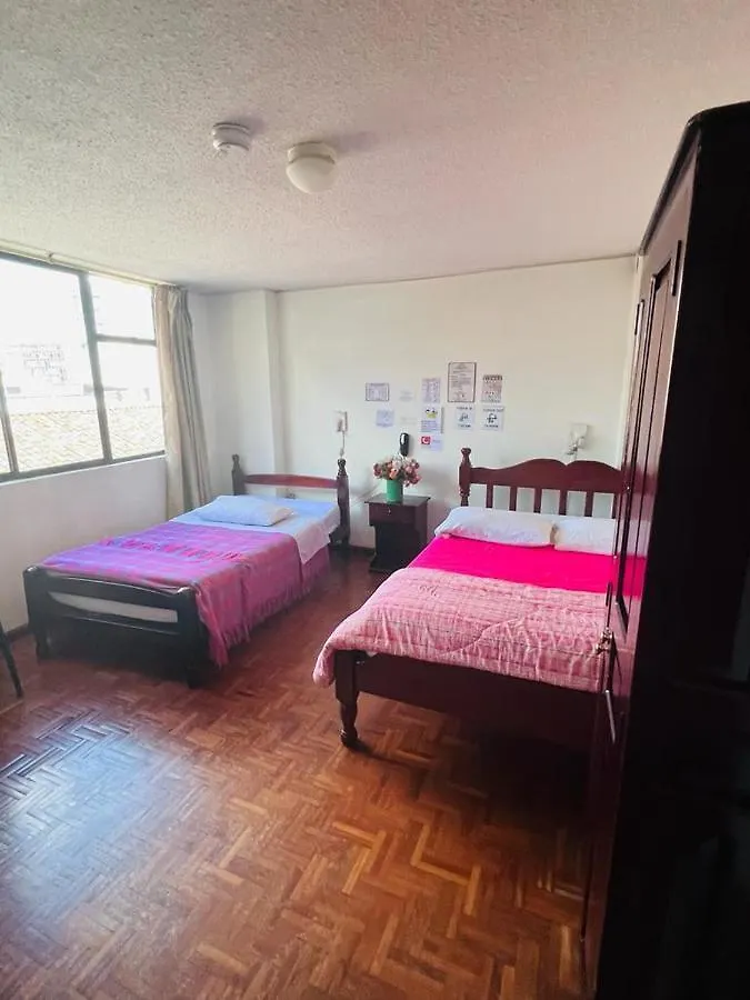 Hotel Bernys Quito 2*,  Ecuador