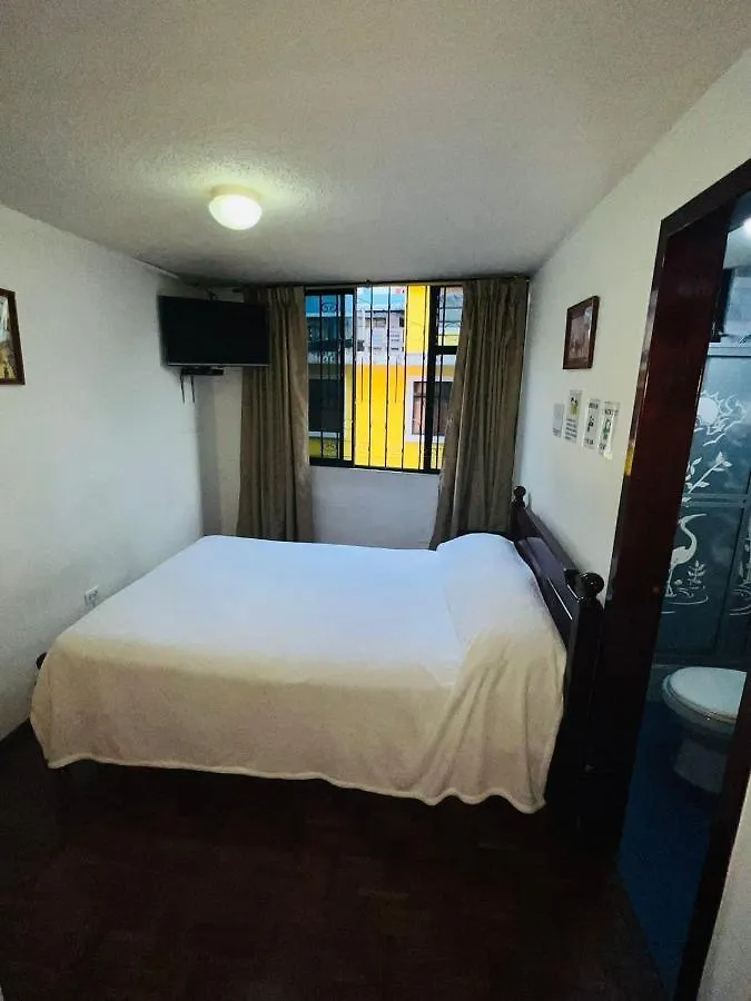 **  Hotel Estrellita Inn Alameda Quito Ecuador