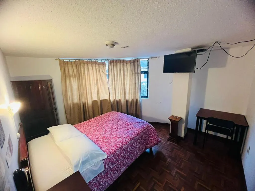 Hotel Bernys Quito Ecuador